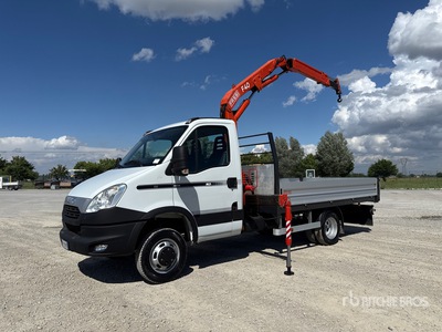 Fassi F40.22 on 2012 Iveco Daily 50 4x2 Flatbed Truck with Crane