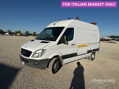 Mercedes-Benz Sprinter Service Truck