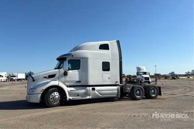 2022 Peterbilt 579 6x4 Ciągnik siodłowy T/A z kabiną sypialną