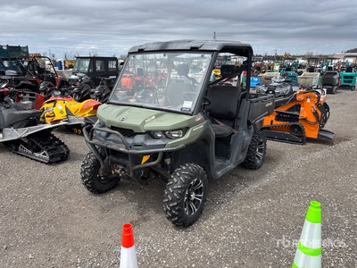 2021 Can-Am Defender 4x4 Side By Side