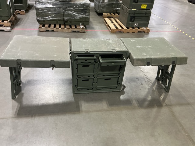 (19) Field Desks