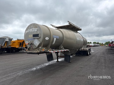 2005 Bedard 6000 gal T/A Pneumatic Bulk Trailer