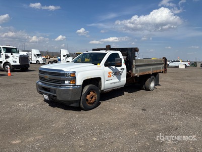 2017 Chevrolet Silverado 3500 4x4 Kipper-Lkw