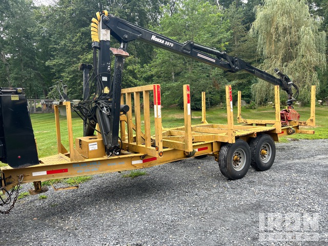 2006 Pine Hill Trailer Mounted Short Wood Trailer Mounted Log Loader