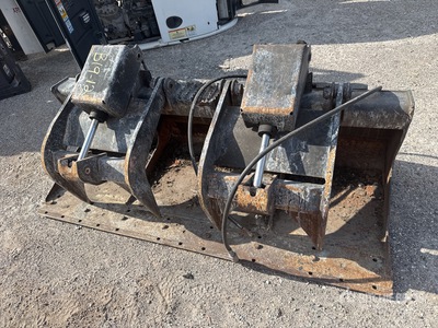 Cat 74 in Skid Steer Grapple - Fits Cat