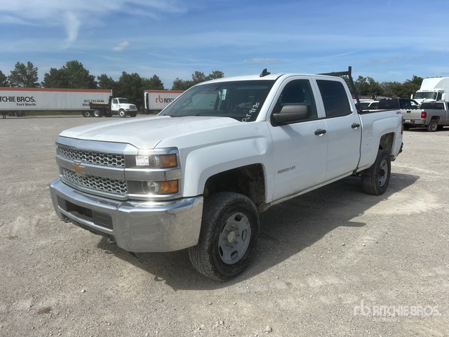 2019 Chevrolet Silverado 2500HD 4x4 Crew Cab Pickup