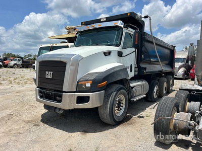 2015 Cat CT660 8x4 Tipper Truck
