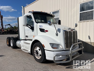 2015 Peterbilt 579 6x4 T/A Day Cab Truck Tractor
