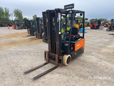 2022 Doosan B15T-7 2600 lb Electric Forklift