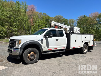 2019 Ford F-550 XL 4x4 Extended Cab Camion de service