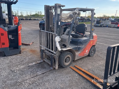 2018 Toyota 8FGU25 4650 lb Pneumatic Tire Chariot Élévateur
