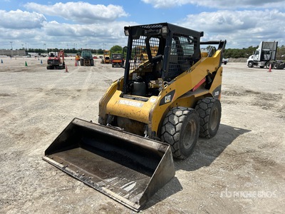 Cat 242B3 Two-Speed High Flow Skid Steer Loader