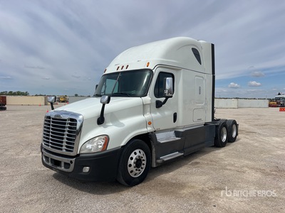 2020 Freightliner Cascadia 125 6x4 T/A Sleeper Truck Tractor (Glider Kit)