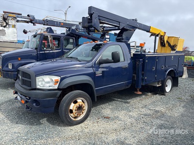 2009 Dodge Ram 4500 4x4 Camión con Cesta Elevadora