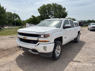 2018 Chevrolet Silverado 1500 4x4 Crew Cab ピックアップ