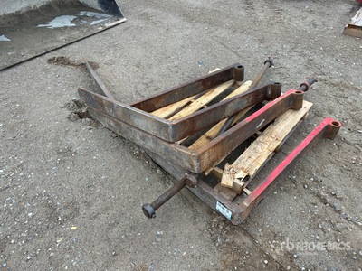 Case Quantity : 2 pairs of backhoe loader forks