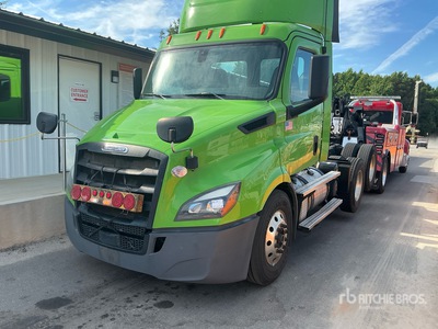 2020 Freightliner Cascadia 116 T/A Day Cab Truck Tractor