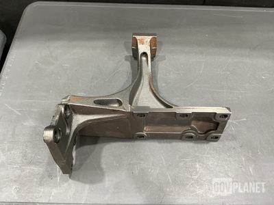 (4) Cummins 3062591 Radiator Support Brackets