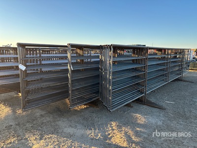 Quantity of (30) 24 ft Livestock Panel