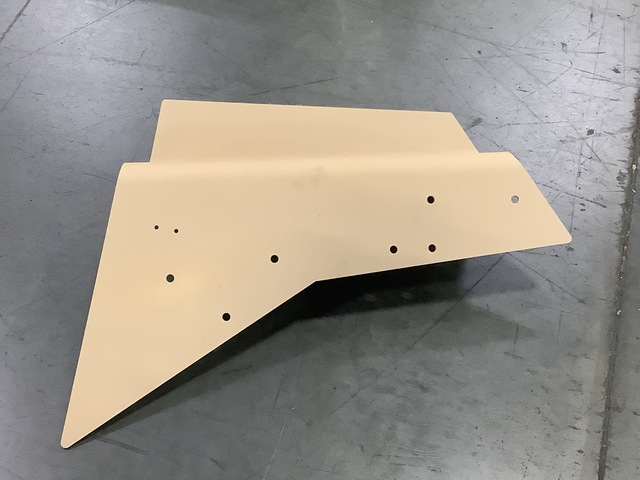 (235) Oshkosh 3901275 Vehicular Fenders