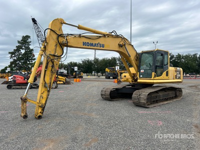 2012 Komatsu PC200LC-8 Pelle Hydraulique sur Chenilles
