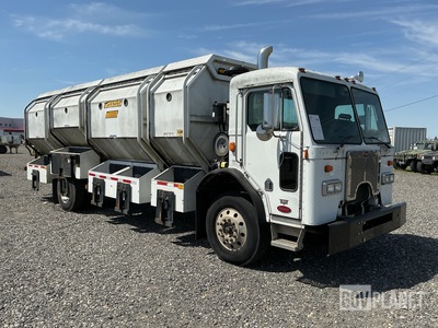2011 Peterbilt 320 Recycling Truck