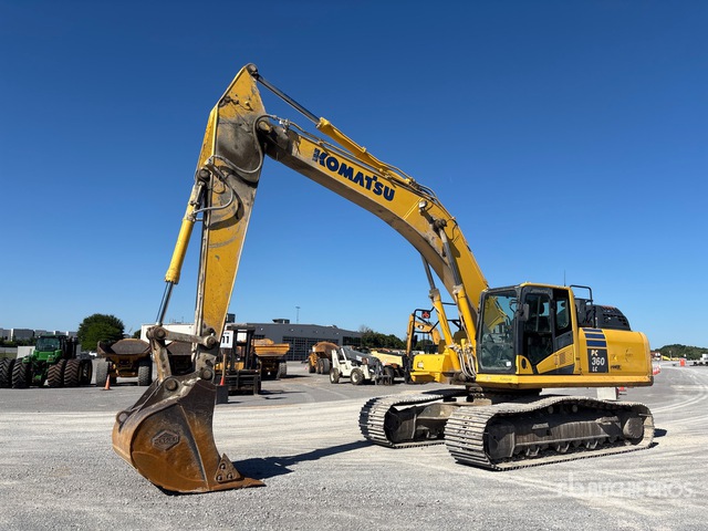 2018 Komatsu PC360LC-11 Tracked Excavator