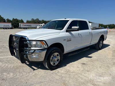 2018 Ram 3500 SLT 4x4 Crew Cab Pickup