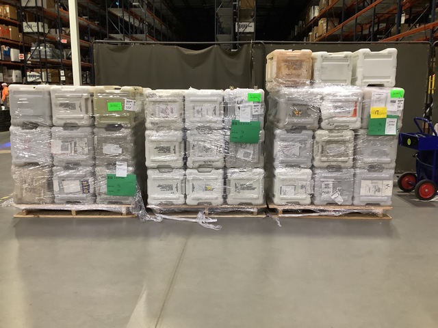 (57) Storage Cases