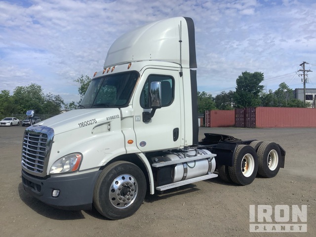 2016 FREIGHTLINER CASCADIA