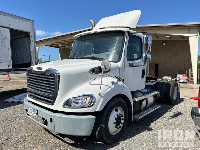 2015 FREIGHTLINER 2015