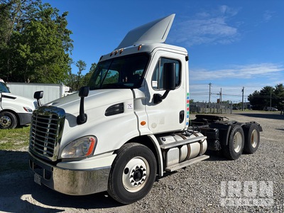 2018 Freightliner CA113DC 6x4 T/A Day Cab Truck Tractor