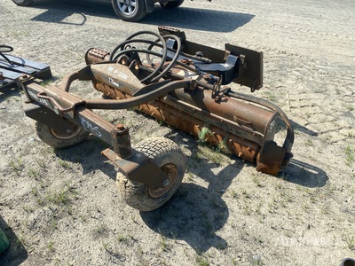 Bobcat 78 in スキッドステア ランドスケープ レーキ