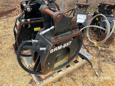 2015 Cat CVP16 Plate Compactor Attachment