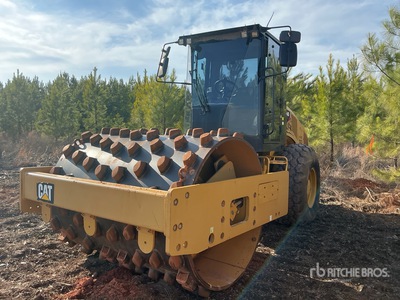 2015 Cat CS54B Gladde trommelpers