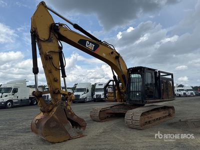 2017 Cat 326F L Rupsgraafmachine