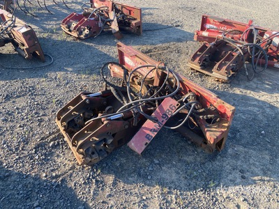 EZ Spot UR 46.5 in Skid Steer Pole Setter Grapple
