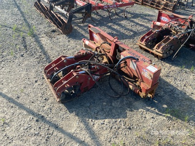 EZ Spot UR 46.5 in Skid Steer Pole Setter Grapple