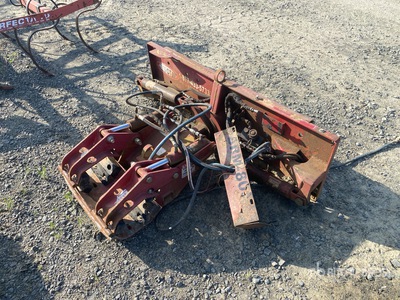 EZ Spot UR 46.5 in Skid Steer Pole Setter Grapple