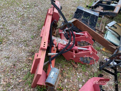 EZ Spot UR EZ-001D Grappin Pose-Poteaux pour Chargeuse à direction à glissement