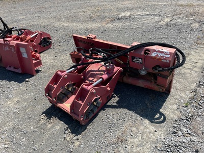 Handy HSRC12 Skid Steer Pole Setter Grapple