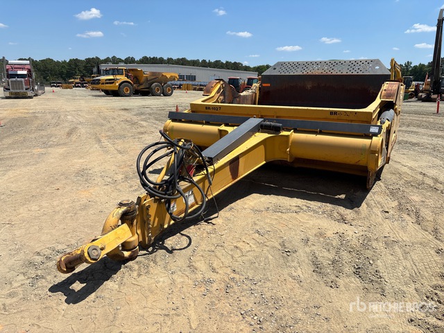 2016 John Deere 2010E 4 Tire Hydraulic Pull Scraper