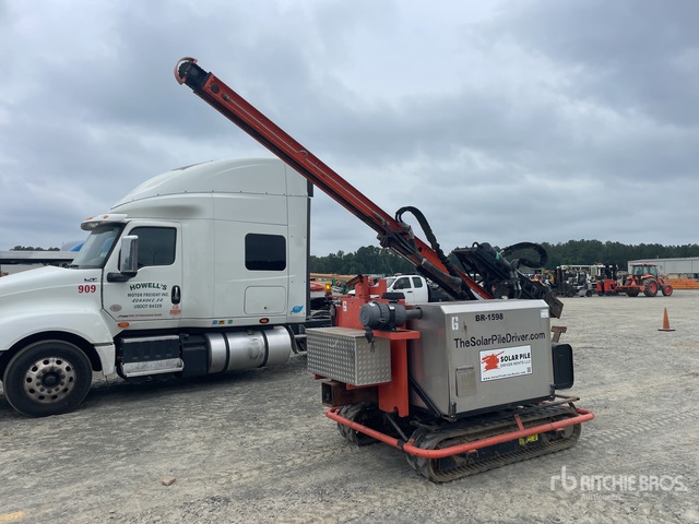Gayk HRE 1000 Tracked Pile Driver