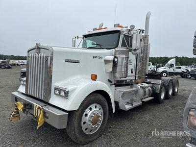 2012 Kenworth W900 8x4 Cabeza Tractora Cabina Corta