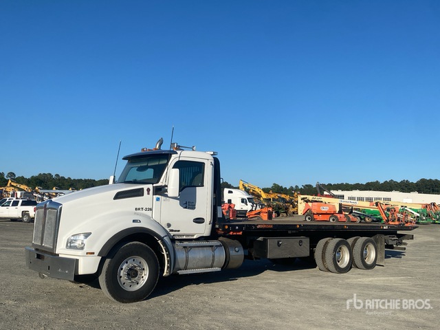 2018 Kenworth T880 6x4 Rollback Truck