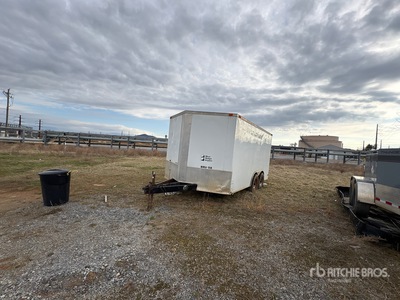 2014 Husky Cargo 14 ft T/A Remorque fermée