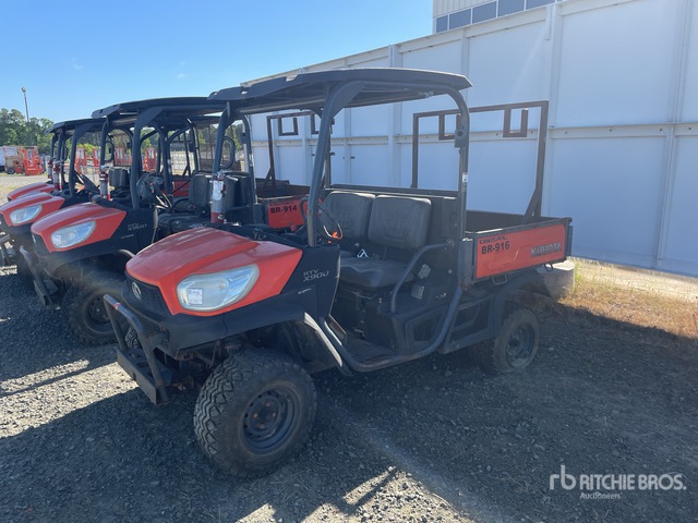 2015 Kubota RTVX900G 4x4 Utility Vehicle