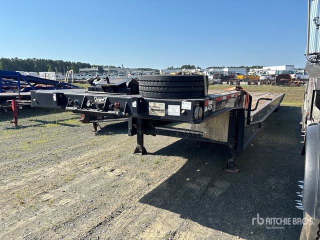2017 Landoll 440A 53 ft T/A Sliding Axle Trailer