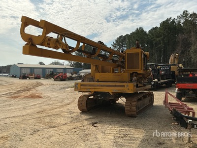 2014 GRT UTILICORP UTHPD29 Crawler Mounted Post Driver