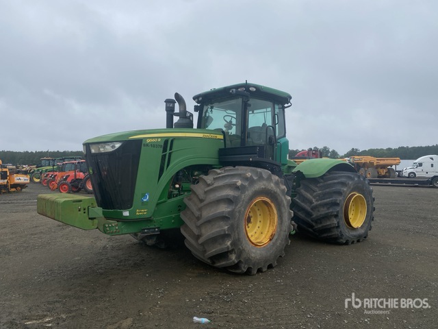 2014 John Deere 9560R Scraper Special 4WD Tractor